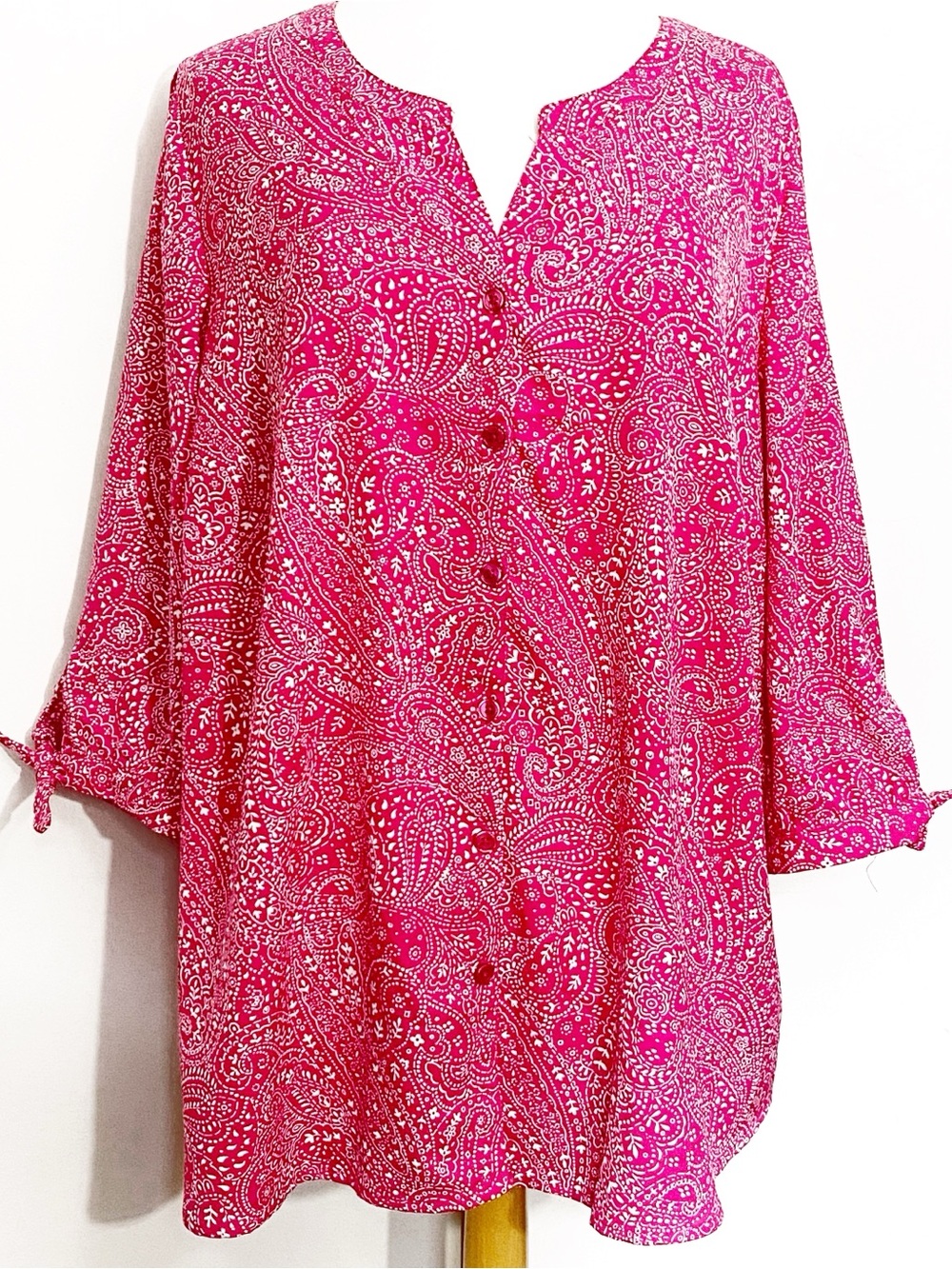 Catherine’s Pink Paisley Lightweight Tie Cuff Tunic Top (Runs Large) 1X